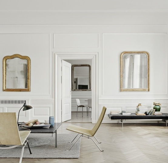 http://www.scandinavia-design.fr/pk22-poul-kjaerholm-fritz-hansen_en.html http://www.scandinavia-design.fr/pk22-poul-kjaerholm-fritz-hansen_en.html